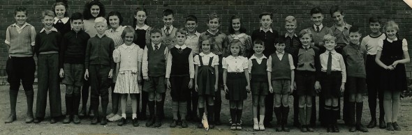 "Great little war workers" of Birch Cliff Public School. 